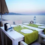 Apelles Butik Otel *