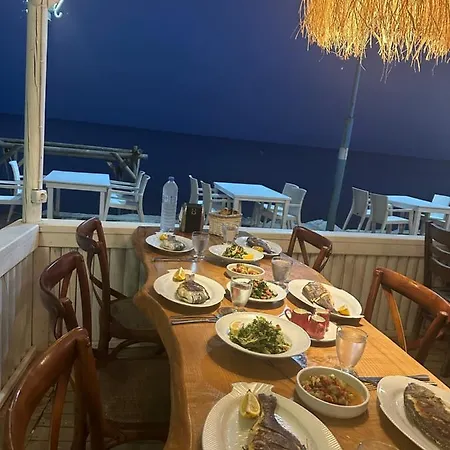 Oda ve Kahvaltı Apelles Butik